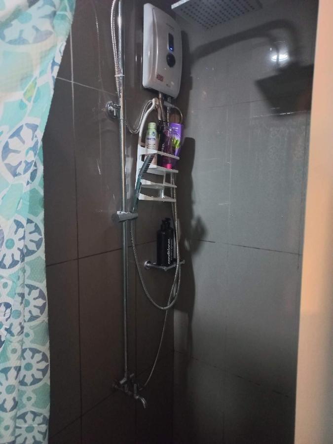 Air Residences Condominium Deluxe Manila Bagian luar foto