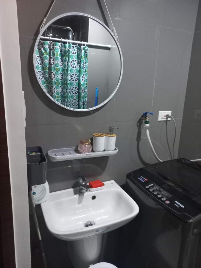 Air Residences Condominium Deluxe Manila Bagian luar foto