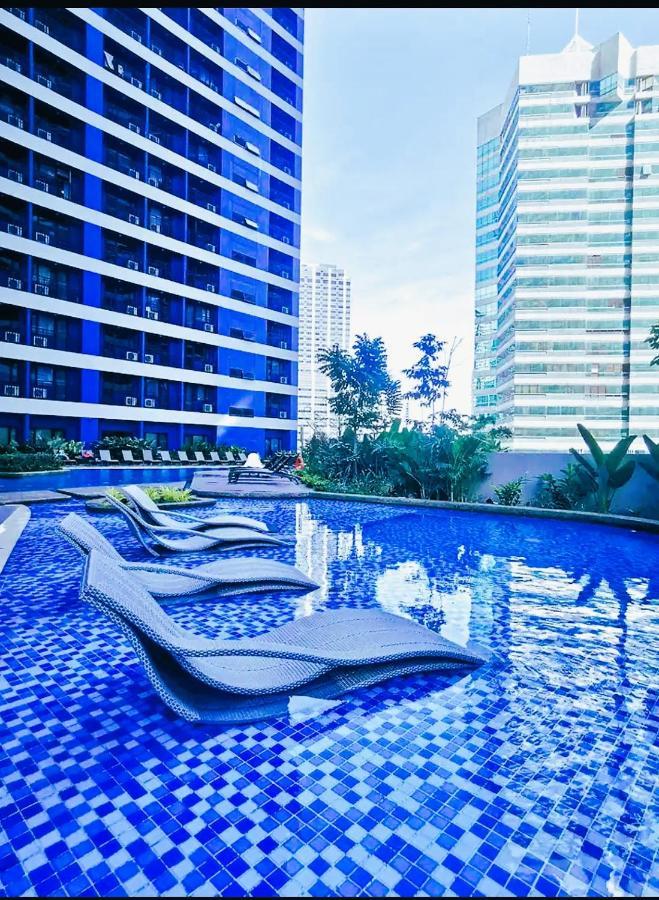 Air Residences Condominium Deluxe Manila Bagian luar foto