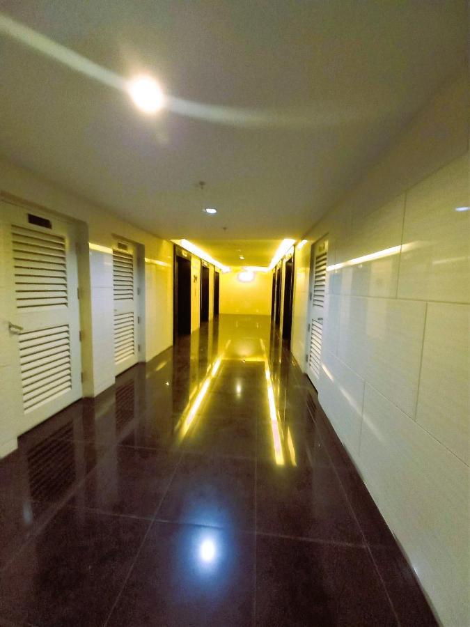 Air Residences Condominium Deluxe Manila Bagian luar foto