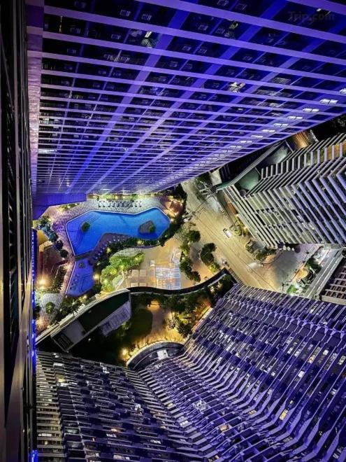 Air Residences Condominium Deluxe Manila Bagian luar foto