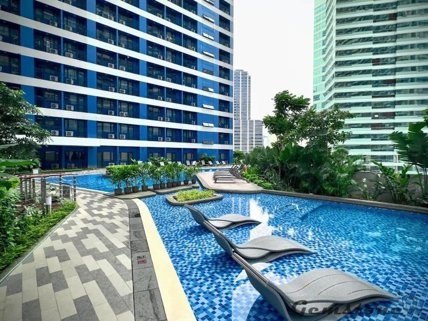Air Residences Condominium Deluxe Manila Bagian luar foto